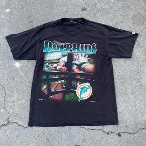 Vintage 95’ Miami Dolphins Nut Meg Vintage Tee